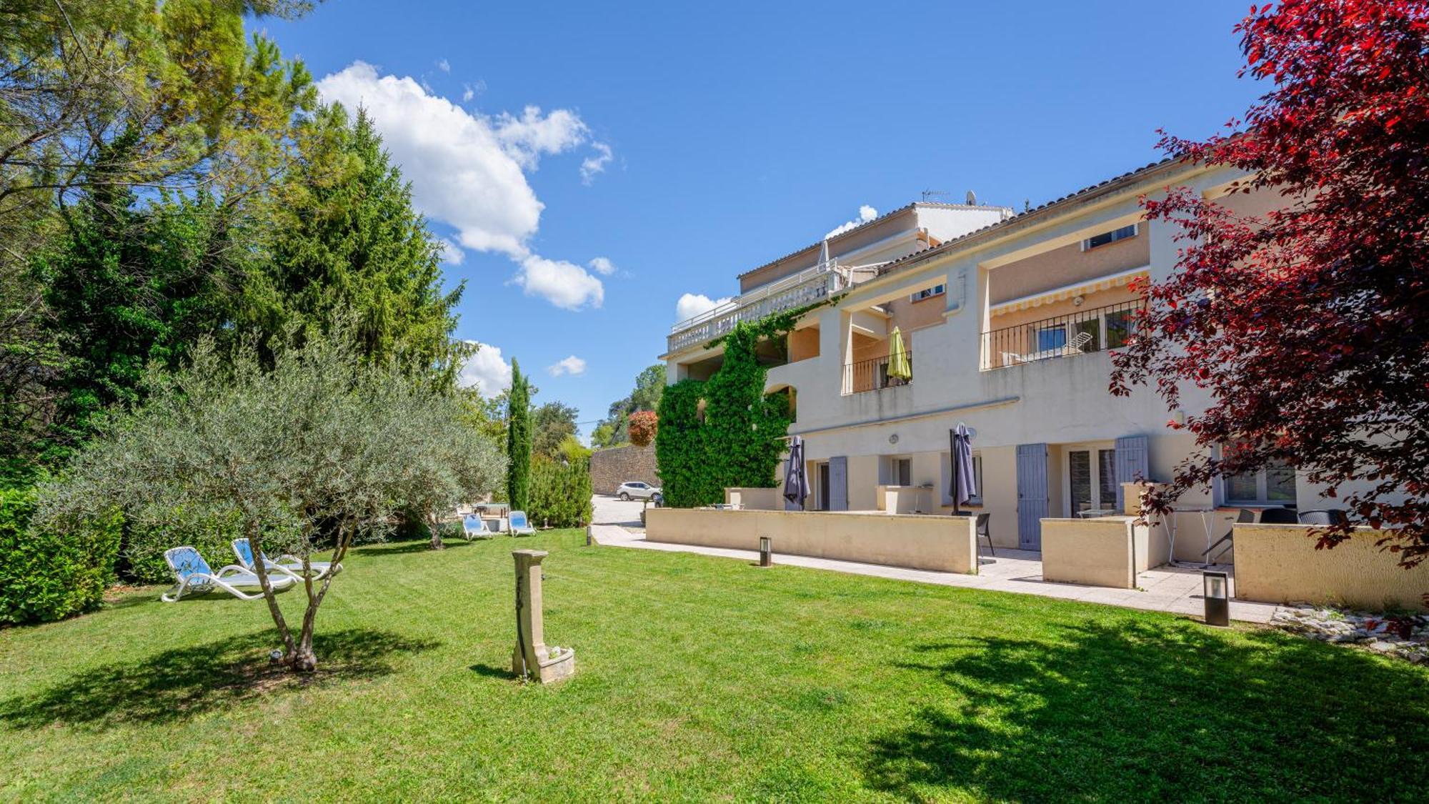 Residence Les Ecureuils Greoux-les-Bains Exterior photo